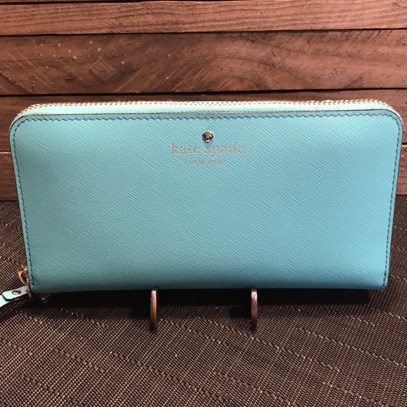 Kate Spade Wallet - Picture 1 of 5
